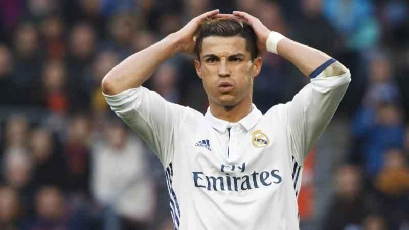 Waduh.. Gara-gara Pajak Ronaldo Terancam Masuk Penjara?