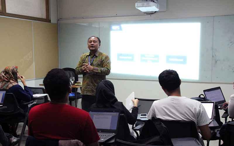 Profesional DDTC Beri Kuliah Kebijakan Pajak  