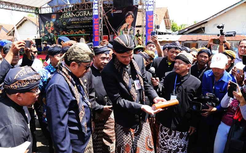 Wah, Ada Tradisi Unik Pembayaran PBB di Cilacap