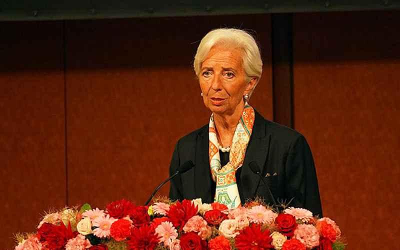 Bos IMF Resmi Mundur