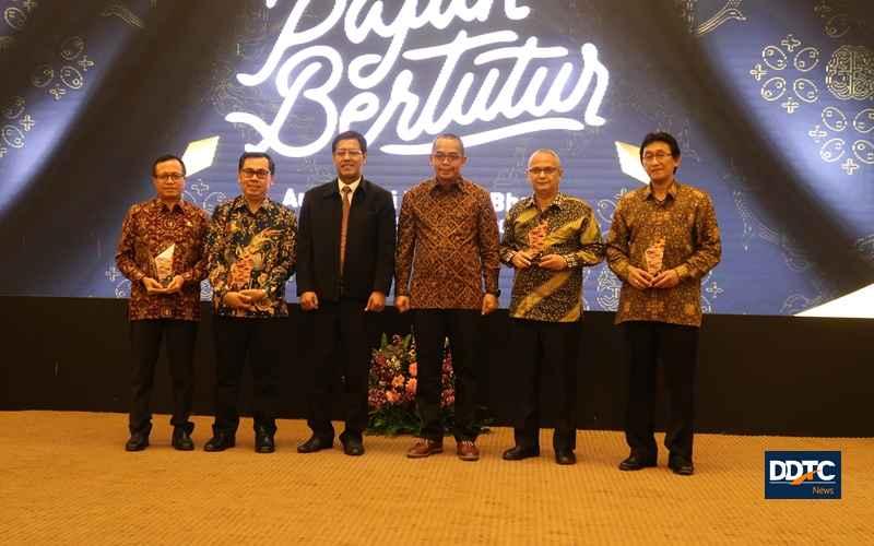 Sambut Hari Guru Nasional, DJP Beri Penghargaan Edutax