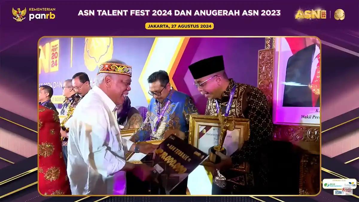 33 ASN Terbaik Dapat Penghargaan, Salah Satunya Dirjen Pajak