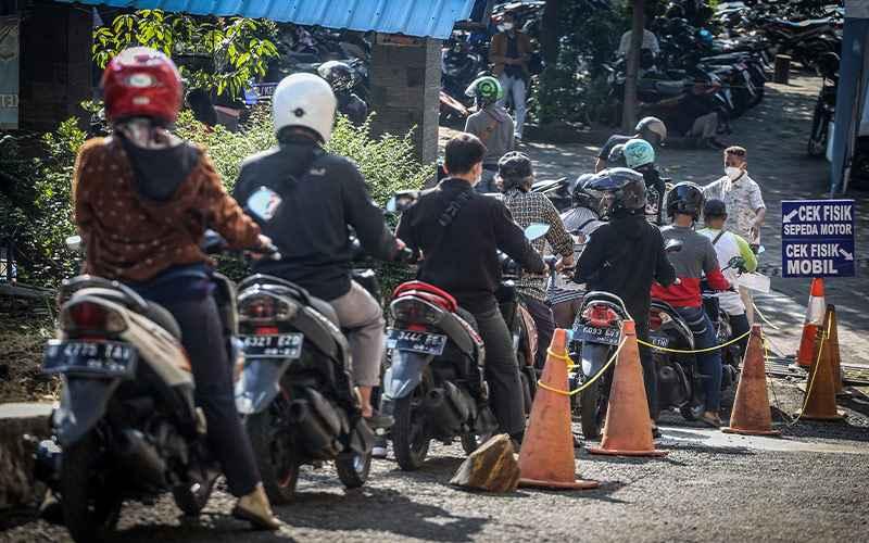 Antusiasme Warga Jawa Barat Manfaatkan Pemutihan Pajak Kendaraan