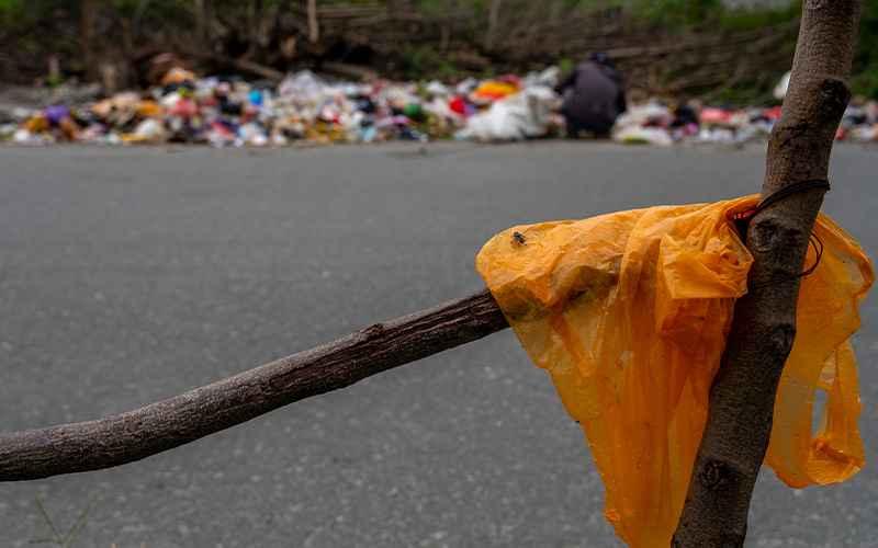 Diterapkan Tahun Depan, Cukai Kantong Plastik Dipatok Rp700/Lembar