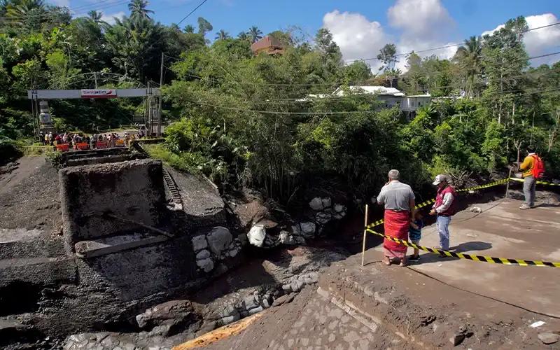 Jembatan Glidik II Putus, Setoran Pajak dari Penjualan Pasir Terganggu