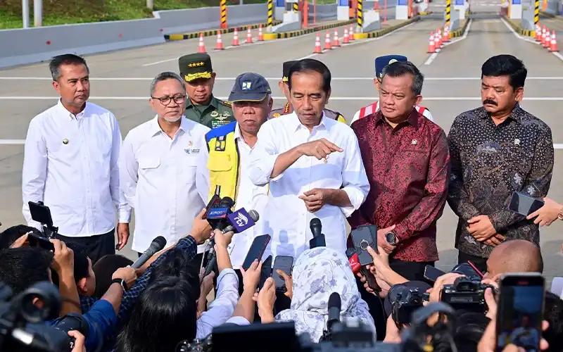 Jokowi: Kenaikan Gaji ASN, TNI, dan Polri Pertimbangkan Ekonomi Negara