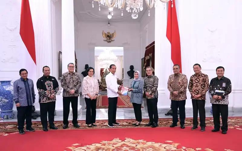 Jokowi Terima IHPS I/2023 dari BPK, 99 Persen K/L Beropini WTP