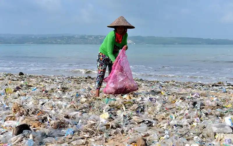 Pungut Cukai Plastik, Negara Tetangga Ini Incar Setoran Rp 9,5 Triliun