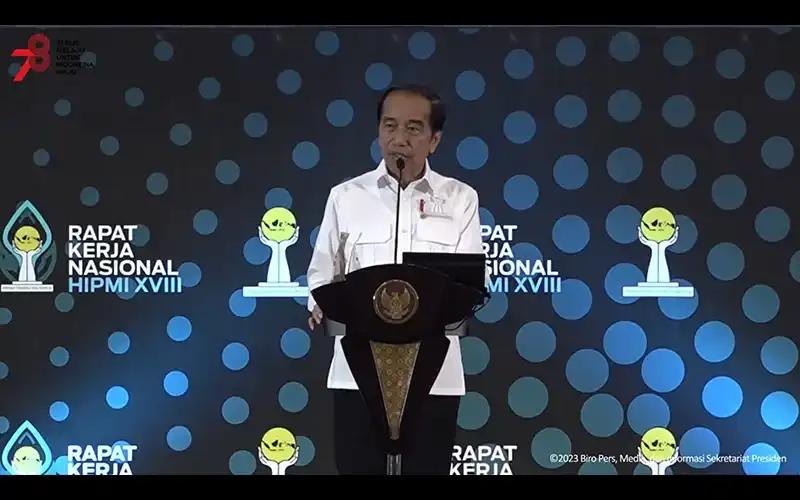 Siapapun Presiden Berikutnya, Jokowi Minta Jangan Hentikan Hilirisasi