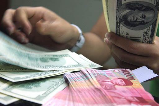 Dolar Singapura Terus Tertekan
