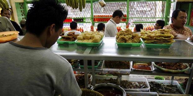 Warung Kecil Tetap Kena Pajak