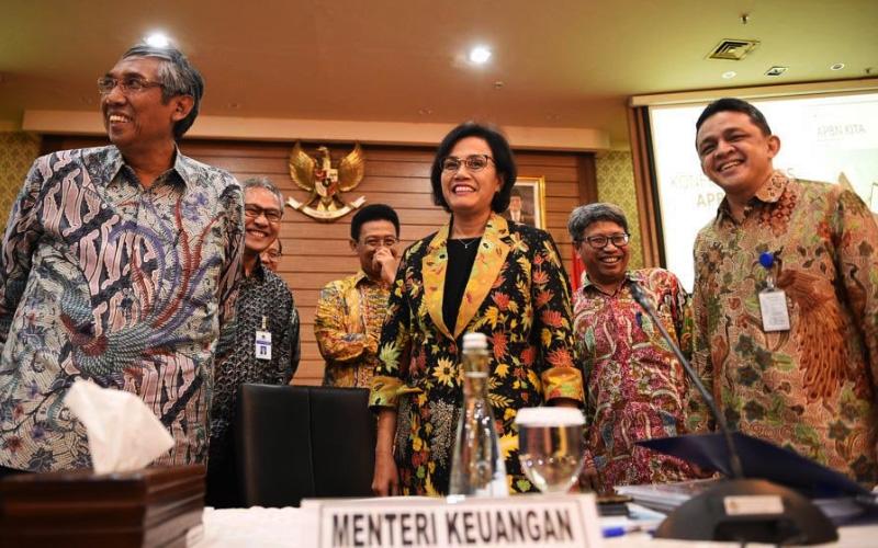 Utang Sudah Lebih dari 50%, Ini Penjelasan Sri Mulyani dan Timnya