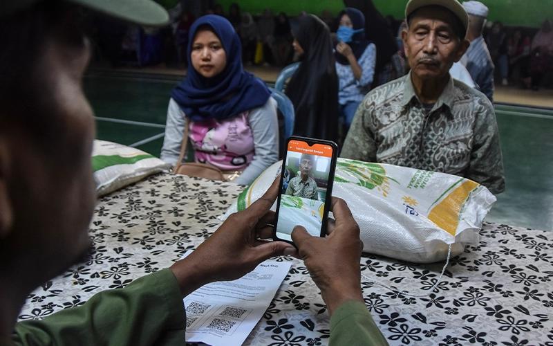 Bansos Beras Dilanjut Hingga Juni, Jokowi: Setelah Itu Kita Lihat APBN