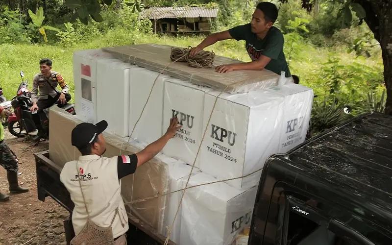 Bawaslu Catat Ada 125.000 TPS dengan Pemilih Tak Penuhi Syarat