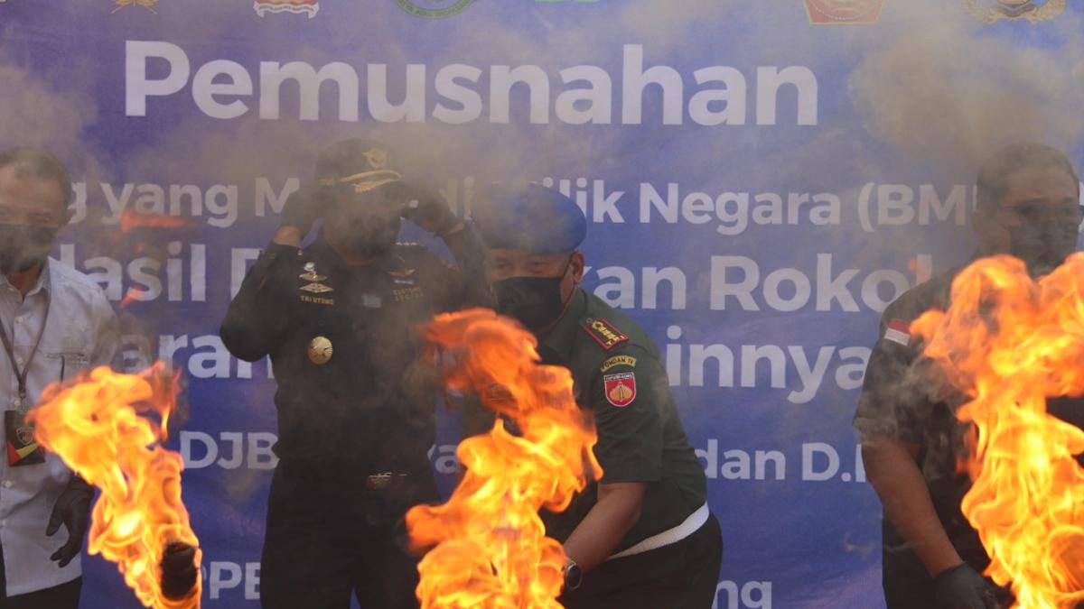 Bea Cukai Musnahkan 25 Juta Rokok Ilegal, Nilainya Rp31,6 Miliar