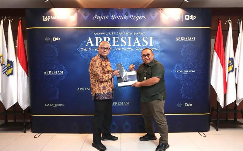 DDTCNews Dapat Penghargaan dari Kanwil DJP Jakarta Barat