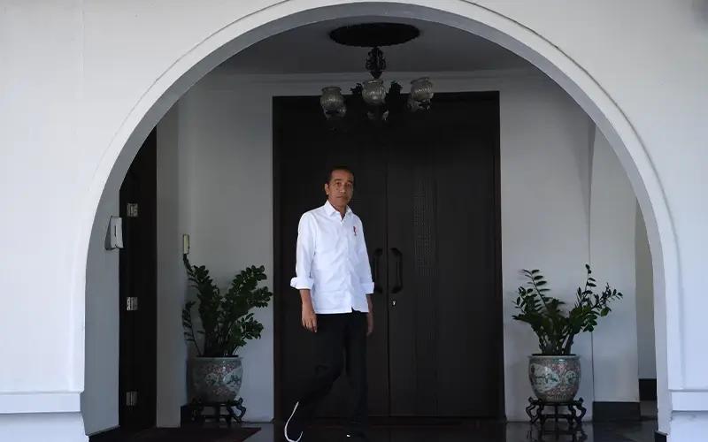 Jokowi Perketat Arus Impor Barang, Mulai Kosmetik Hingga Pakaian Jadi