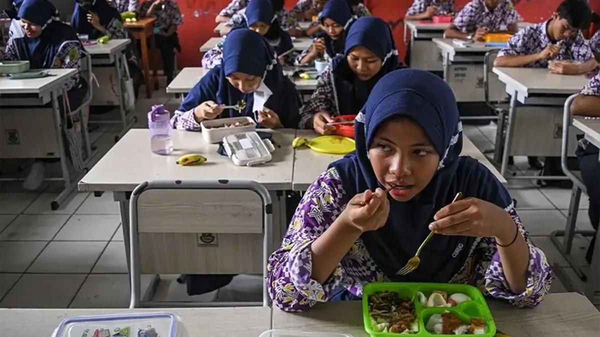 Makan Siang Gratis Butuh Rp71 Triliun, DPR Pastikan Tak Bebani Fiskal