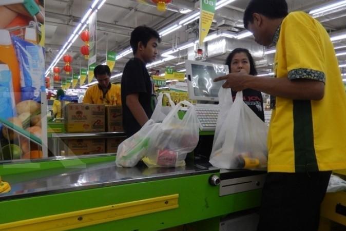 Pekan Depan, Cukai Plastik Dibahas Lagi