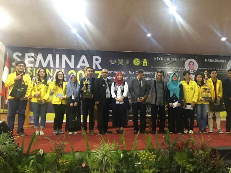 PKN STAN Sabet Juara I Lomba Tax Planning UB