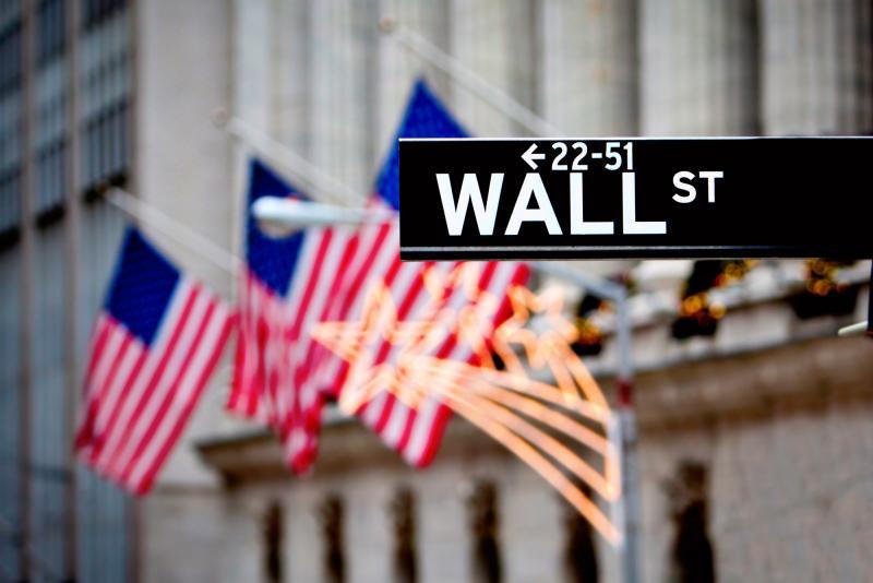 Setoran Pajak Wall Street Tembus Rp1.000 Triliun