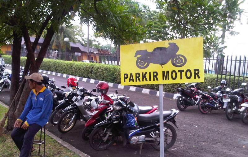 Target Pajak Parkir Dipatok Tinggi