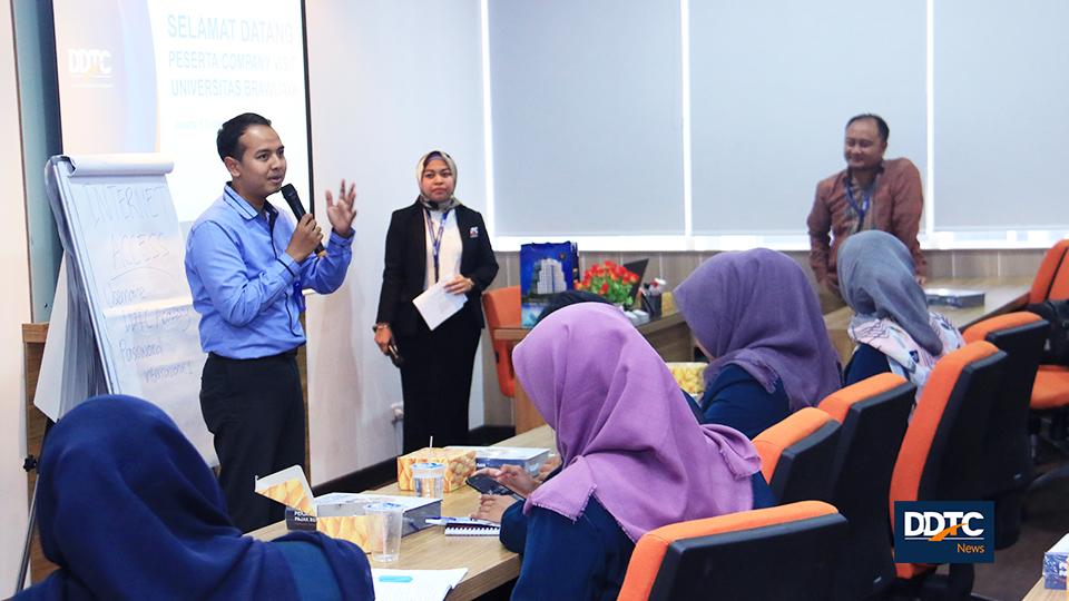 Dosen Perpajakan FIA Universitas Brawijaya Damas D. Anggoro memberikan sambutan sekaligus berharap kerja sama dengan DDTC dalam pengembangan edukasi perpajakan terus terjalin. 