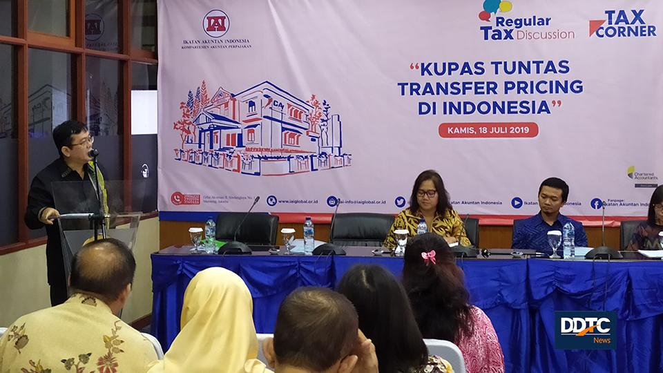 Ketua KAPj IAI John Hutagaol menyampaikan keynote speech dalam acara diskusi rutin bulanan IAI tersebut.