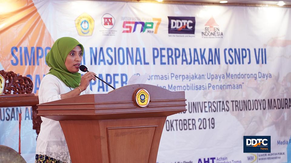 Acara diawali oleh sambutan dari Ketua Pelaksana Acara Nurhayati