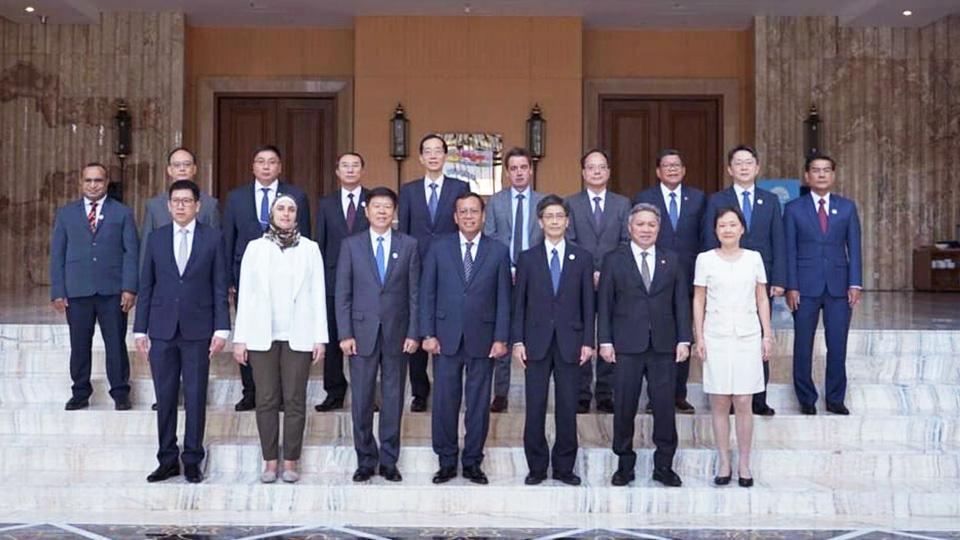 Foto bersama Head of Delegations. (foto: DJP)