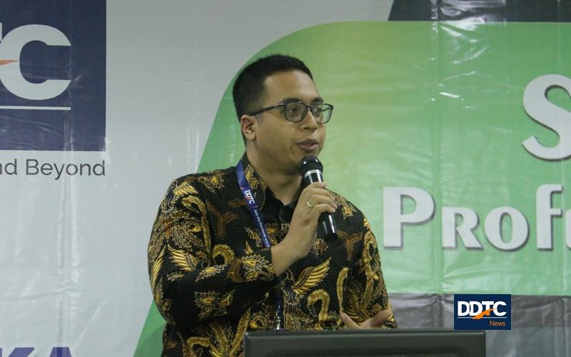 Dilanjutkan dengan sambutan tamu oleh Fiscal Economist DDTC Denny Vissaro.