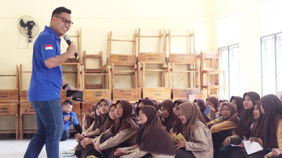 Suasana kegiatan Pajak Bertutur 2019 di SMA 5 Penajam. (foto: Twitter @kpppenajam)