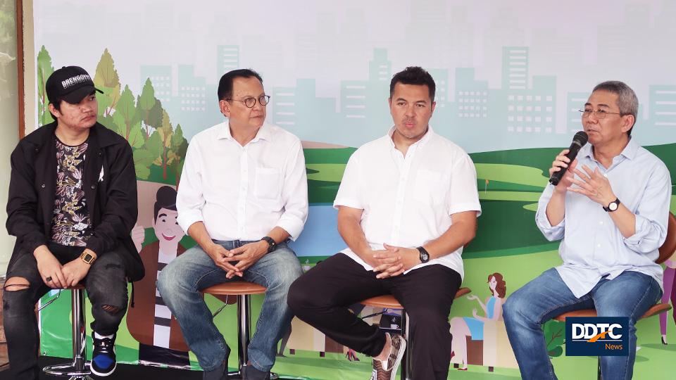 Kepala Kanwil DJP Jakarta Timur Arfan, aktor Roy Marten, pembalap Rifat Sungkar, serta youtuber Angga Chandra menjadi pembicara dalam acara Afternoon Tea Kanwil DJP Jakarta Timur with Public Figure di Jakarta Golf Club, Rabu (11/3/2020).