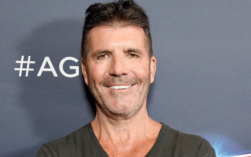 Simon Cowell Desak Selebritas Untuk Tidak Pakai Uang Wajib Pajak 