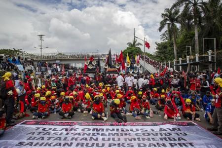 Ditarget Rampung Bulan Ini, Begini Progres RUU Omnibus Law Cipta Kerja