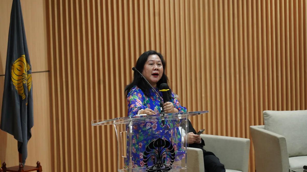 Kepala Pusat Pembinaan Profesi Keuangan (PPPK) Erawati saat memberikan paparan